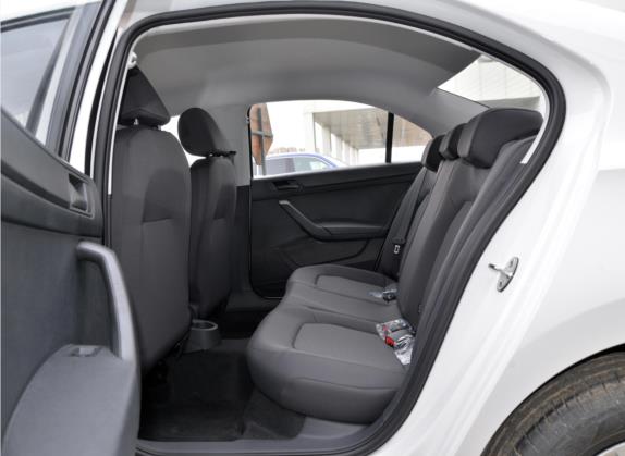 桑塔纳 2021款 1.5L 自动风尚版 车厢座椅   后排空间