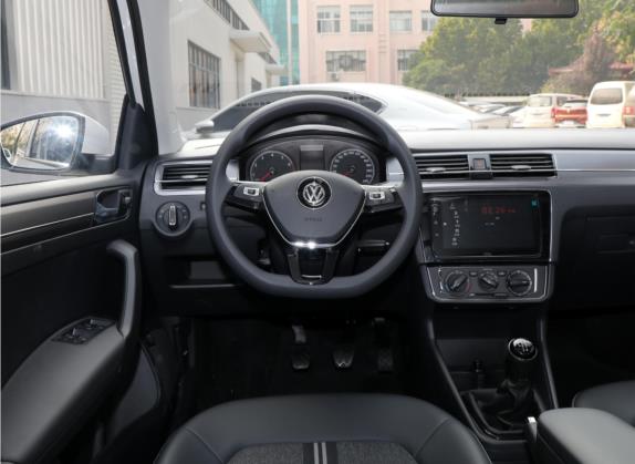 桑塔纳 2021款 1.5L 手动舒适版 中控类   驾驶位