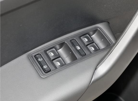 桑塔纳 2021款 1.5L 手动舒适版 车厢座椅   门窗控制