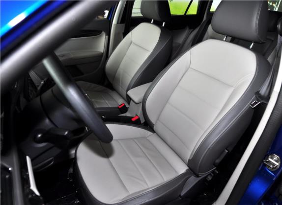 朗行 2013款 1.6L 自动舒适型 车厢座椅   前排空间