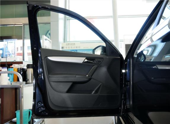 朗行 2013款 1.4TSI 手动舒适型 车厢座椅   前门板