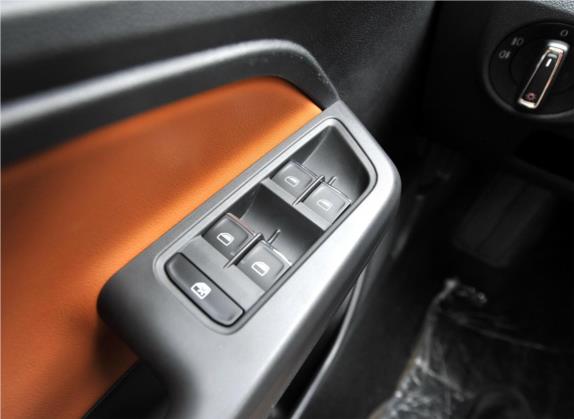 朗行 2015款 230TSI DSG豪华版 车厢座椅   门窗控制