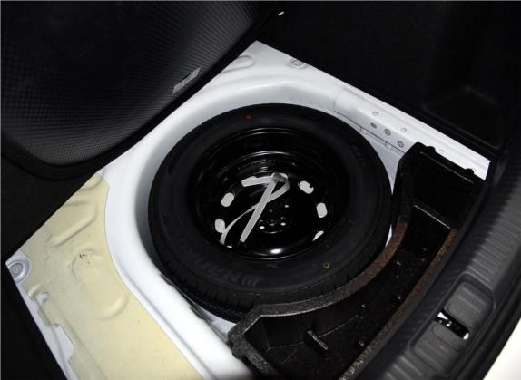 朗行 2015款 1.6L 自动舒适版 其他细节类   备胎