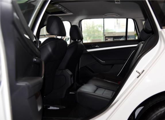 朗行 2015款 1.6L 自动舒适版 车厢座椅   后排空间