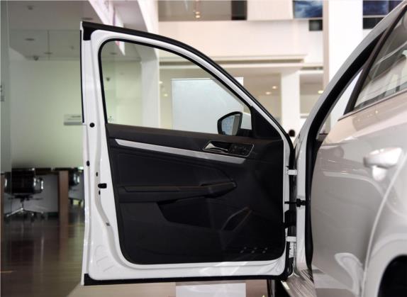 朗行 2015款 1.6L 自动舒适版 车厢座椅   前门板