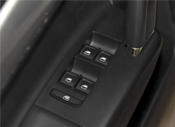 朗行 2015款 230TSI 手动舒适版 车厢座椅   门窗控制