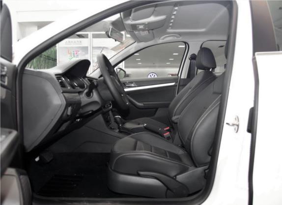 朗行 2015款 230TSI DSG舒适版 车厢座椅   前排空间