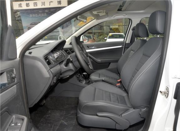 朗行 2017款 230TSI DSG舒适版 车厢座椅   前排空间