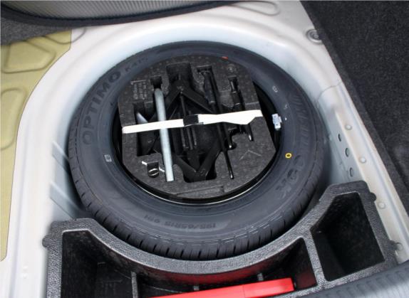 朗境 2014款 1.6L 自动型 其他细节类   备胎