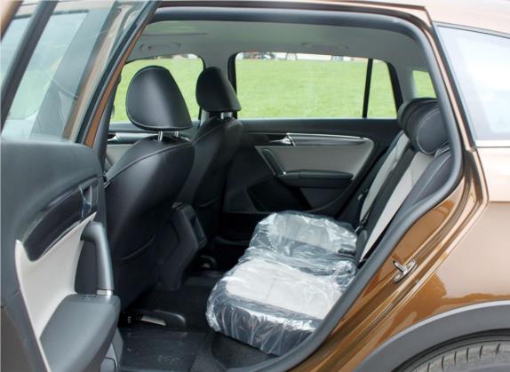 朗境 2014款 1.6L 自动型 车厢座椅   后排空间