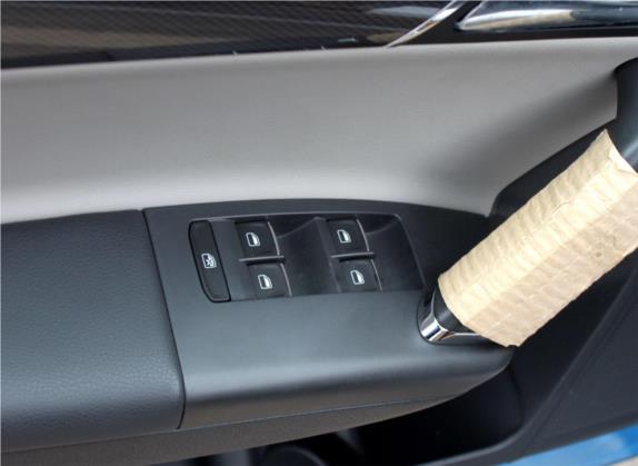 朗境 2014款 1.6L 自动型 车厢座椅   门窗控制