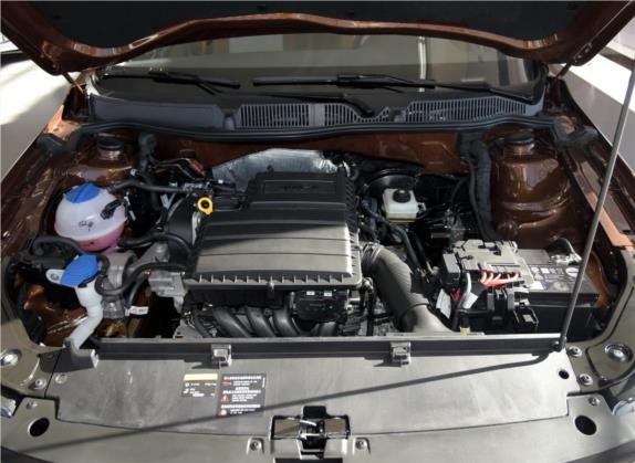 朗境 2016款 1.6L 自动舒适版 其他细节类   发动机舱