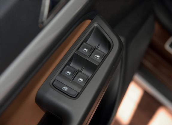 朗境 2016款 1.6L 自动舒适版 车厢座椅   门窗控制