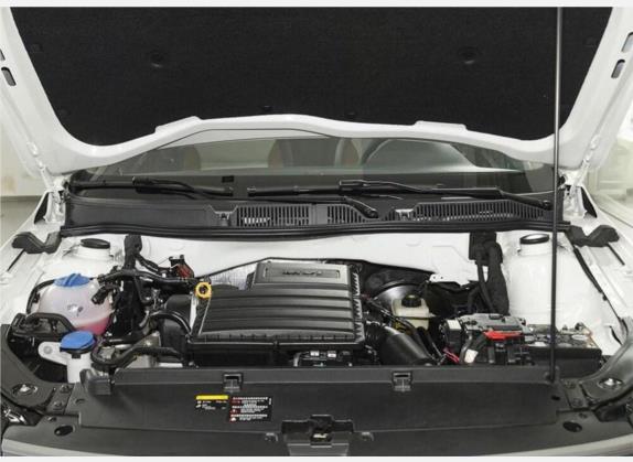 朗境 2016款 1.6L 自动豪华版 其他细节类   发动机舱