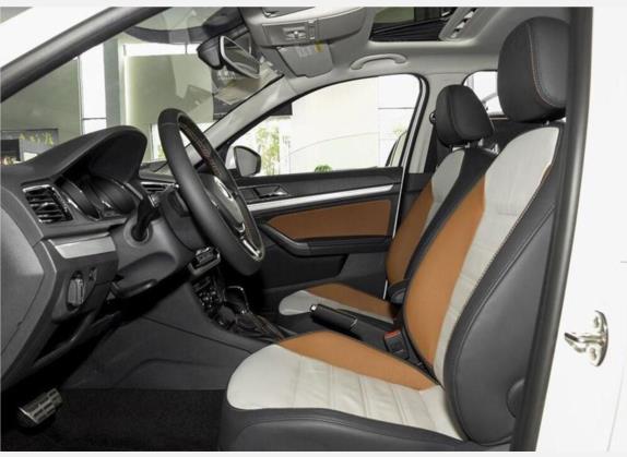 朗境 2016款 1.6L 自动豪华版 车厢座椅   前排空间