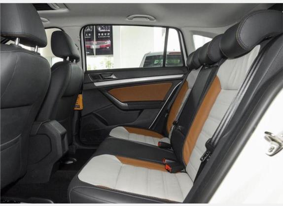 朗境 2016款 1.6L 自动豪华版 车厢座椅   后排空间