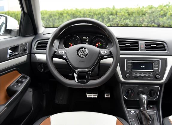 朗境 2017款 1.6L 自动舒适版 中控类   驾驶位
