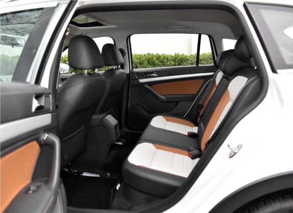 朗境 2017款 1.6L 自动舒适版 车厢座椅   后排空间