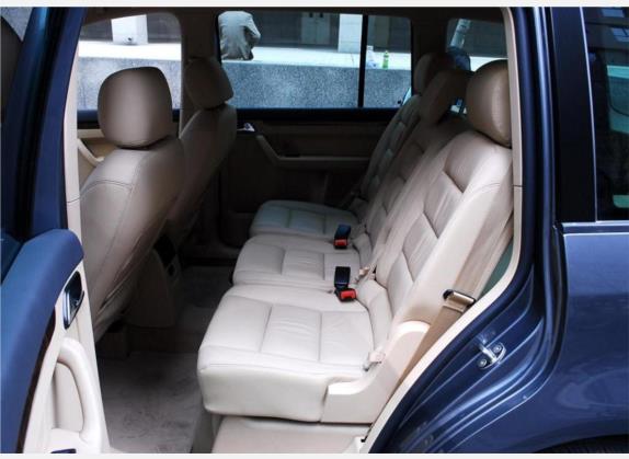 途安 2008款 1.8T 智尊版自动5座 车厢座椅   后排空间