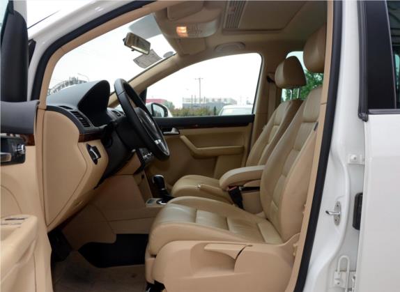 途安 2011款 1.4T DSG智臻版5座 车厢座椅   前排空间