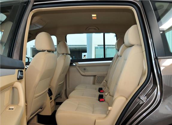 途安 2011款 1.4T 手动智尚版5座 车厢座椅   后排空间