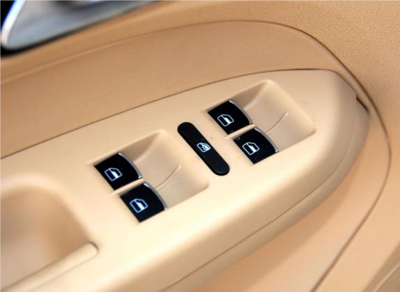 途安 2013款 1.4T DSG璀璨版5座 车厢座椅   门窗控制