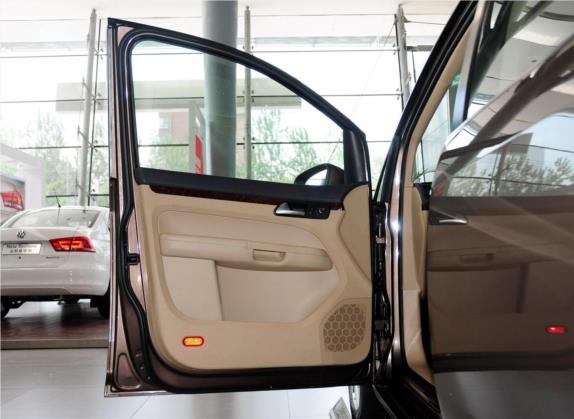 途安 2013款 1.4T 手动舒适版5座 车厢座椅   前门板