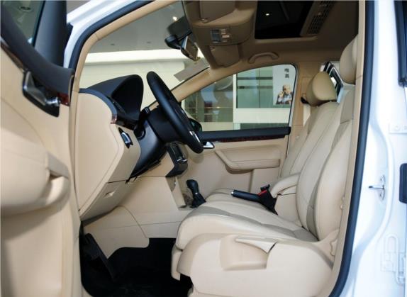 途安 2013款 1.4T DSG睿智版5座 车厢座椅   前排空间