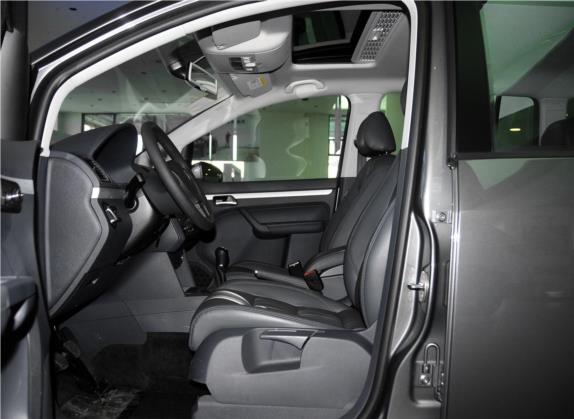 途安 2015款 1.4T 手动舒适版5座 车厢座椅   前排空间