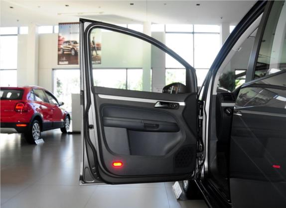 途安 2015款 1.4T 手动舒适版5座 车厢座椅   前门板