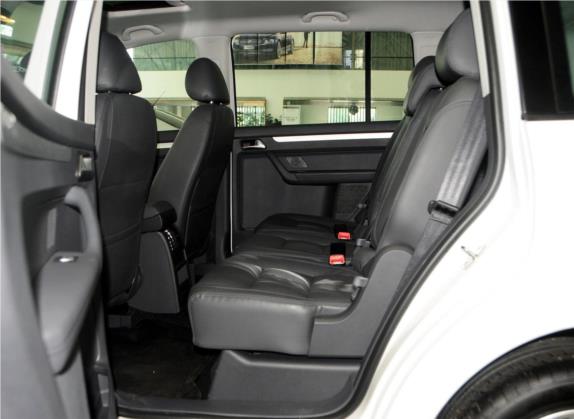 途安 2015款 1.4T DSG舒适版5座 车厢座椅   后排空间