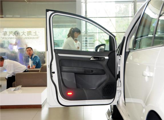 途安 2015款 1.4T DSG舒适版5座 车厢座椅   前门板
