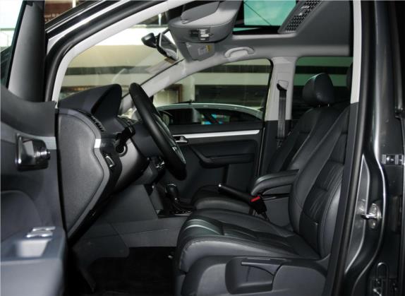 途安 2015款 1.4T DSG豪华版5座 车厢座椅   前排空间