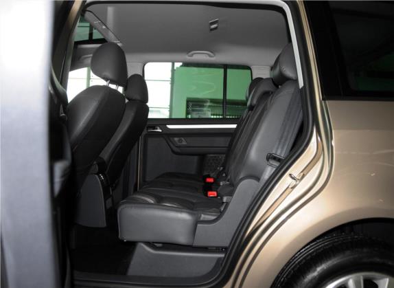 途安 2015款 1.4T DSG旗舰版5座 车厢座椅   后排空间