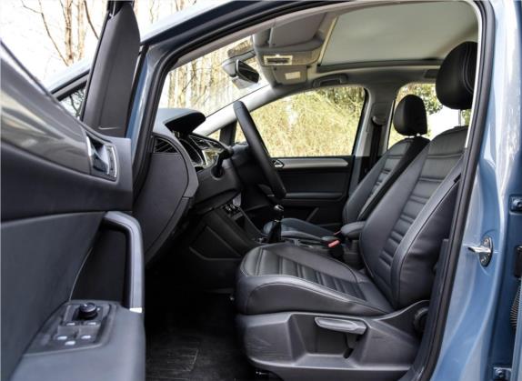 途安 2016款 途安L 280TSI 手动舒适版 车厢座椅   前排空间