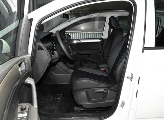 途安 2018款 途安L 280TSI DSG舒适版 7座 国VI 车厢座椅   前排空间