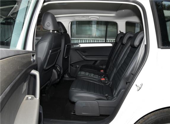 途安 2018款 途安L 280TSI DSG舒适版 7座 国VI 车厢座椅   后排空间