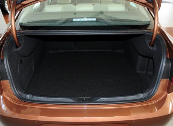 凌渡 2015款 280TSI DSG豪华版 车厢座椅   后备厢