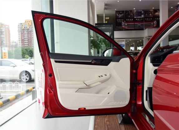 凌渡 2015款 280TSI 手动舒适版 车厢座椅   前门板