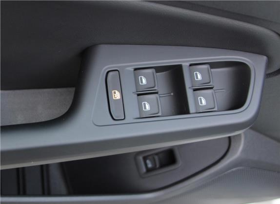 凌渡 2017款 280TSI 手动舒适版 车厢座椅   门窗控制