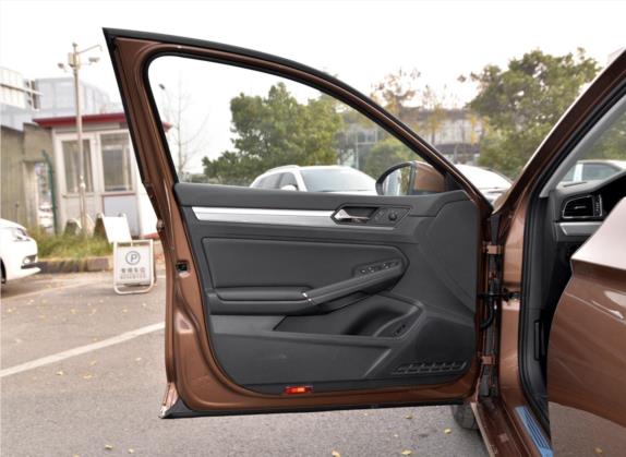 凌渡 2018款 280TSI 手动舒适版 车厢座椅   前门板