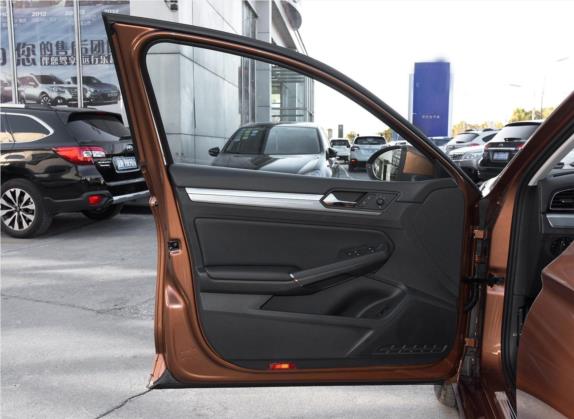 凌渡 2018款 280TSI DSG舒适版 车厢座椅   前门板