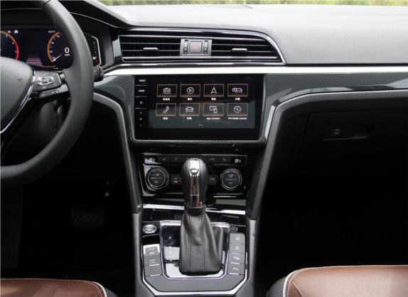 凌渡 2019款 280TSI DSG豪华版 国V 中控类   中控台