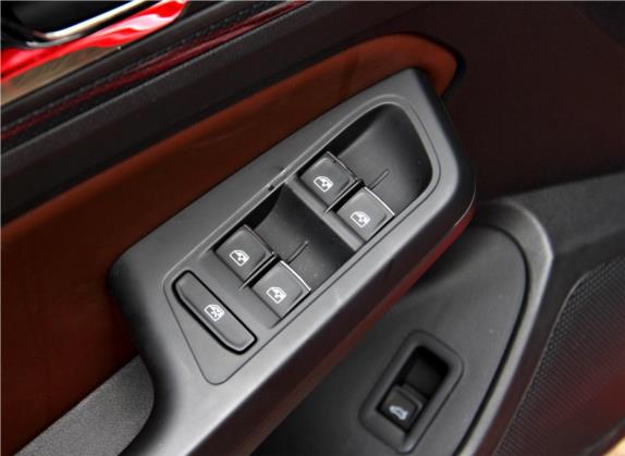 凌渡 2019款 280TSI DSG豪华版 国V 车厢座椅   门窗控制