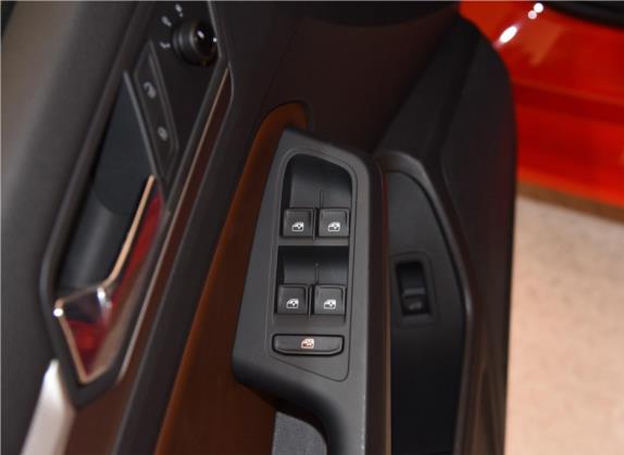 凌渡 2019款 280TSI DSG舒适版 国V 车厢座椅   门窗控制