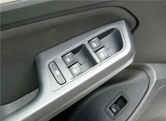 凌渡 2019款 230TSI DSG风尚版 国V 车厢座椅   门窗控制