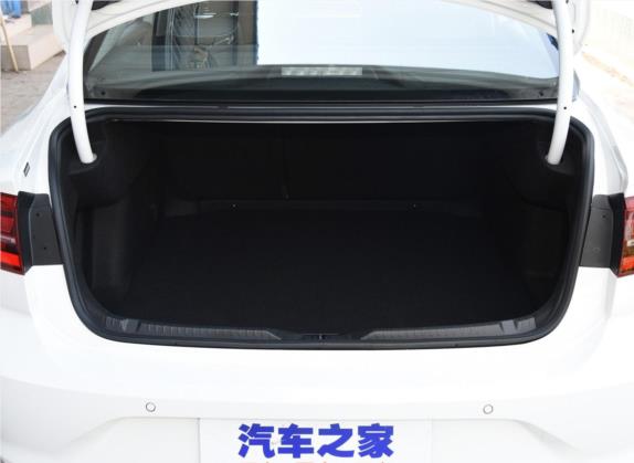 凌渡 2019款 280TSI DSG舒适版 国VI 车厢座椅   后备厢