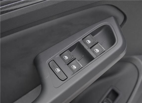 凌渡 2019款 280TSI DSG豪华版 国VI 车厢座椅   门窗控制