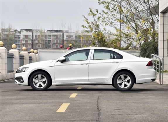 凌渡 2019款 230TSI DSG视野版 国V 外观   正侧