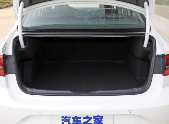 凌渡 2021款 280TSI DSG豪华魅影版 车厢座椅   后备厢